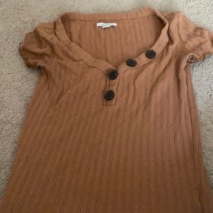 American Eagle brown top